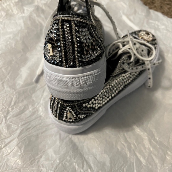 Black & White Rhinestone Shoes - Picture 5 of 7